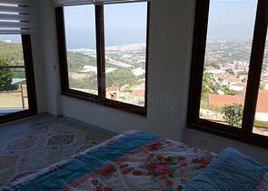 فيلا باطلالة بحرية و بركة سباحة خاصة في كاركي جاك / الانيا