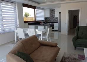 فيلا باطلالة بحرية و بركة سباحة خاصة في كاركي جاك / الانيا