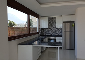 فيلا باطلالة بحرية و بركة سباحة خاصة في كاركي جاك / الانيا