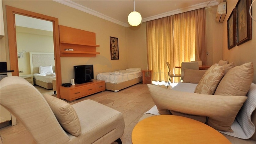 شقة باطلالة بحرية في مجمع فاخر في الانيا