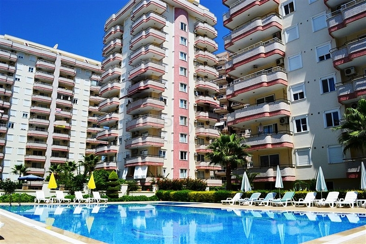 شقة في مشروع عصري في الانيا