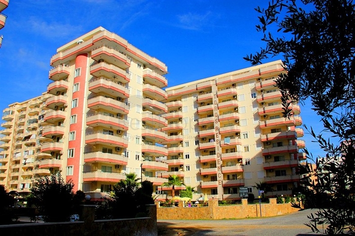 شقة في مشروع عصري في الانيا