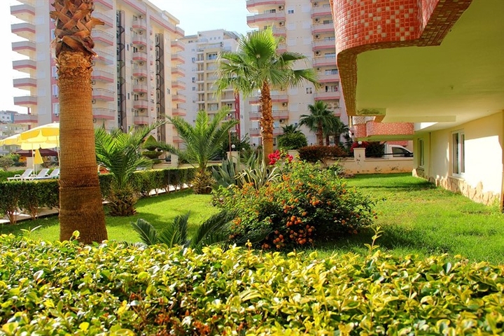 شقة في مشروع عصري في الانيا