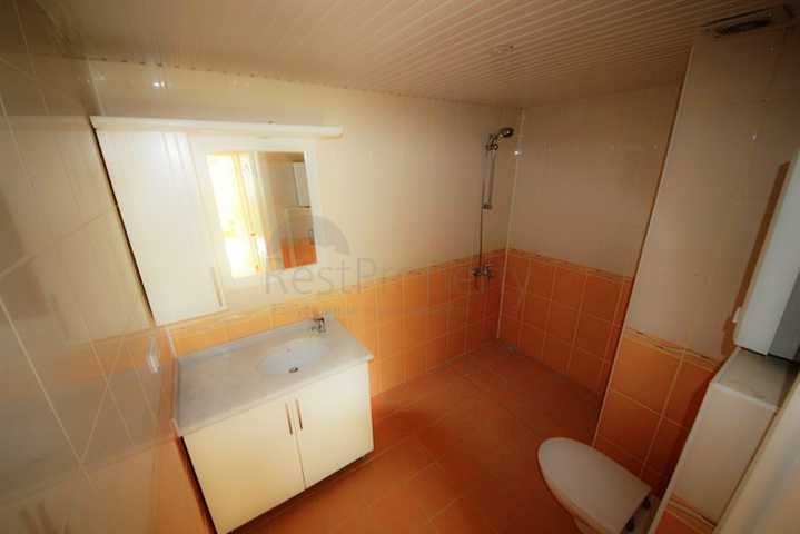 شقة في مشروع عصري في الانيا