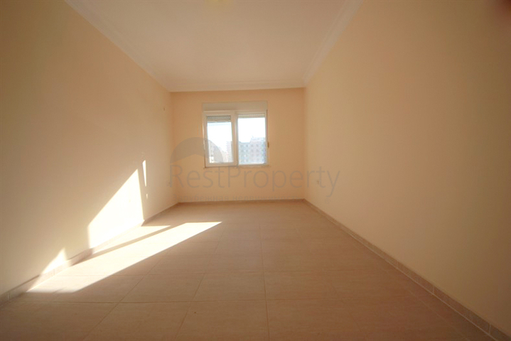 شقة في مشروع عصري في الانيا