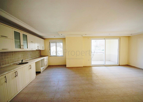 شقة في مشروع عصري في الانيا