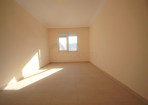 شقة في مشروع عصري في الانيا