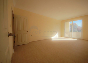 شقة في مشروع عصري في الانيا