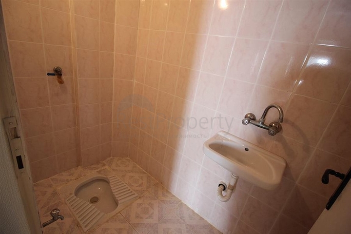 شقة واسعة مع مطبخ منفصل في ماهموت لار