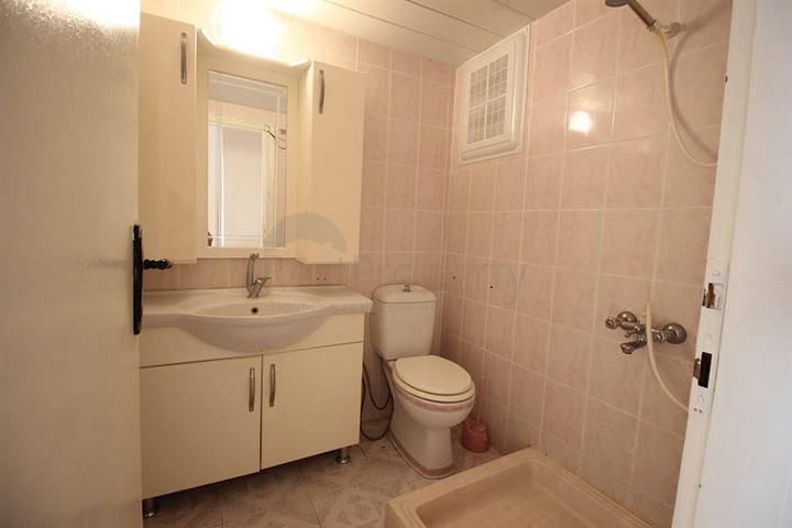 شقة واسعة مع مطبخ منفصل في ماهموت لار