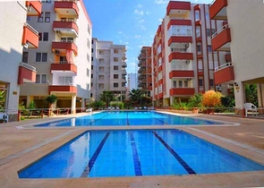 شقة واسعة مع مطبخ منفصل في ماهموت لار