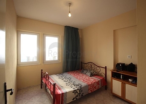 شقة واسعة مع مطبخ منفصل في ماهموت لار