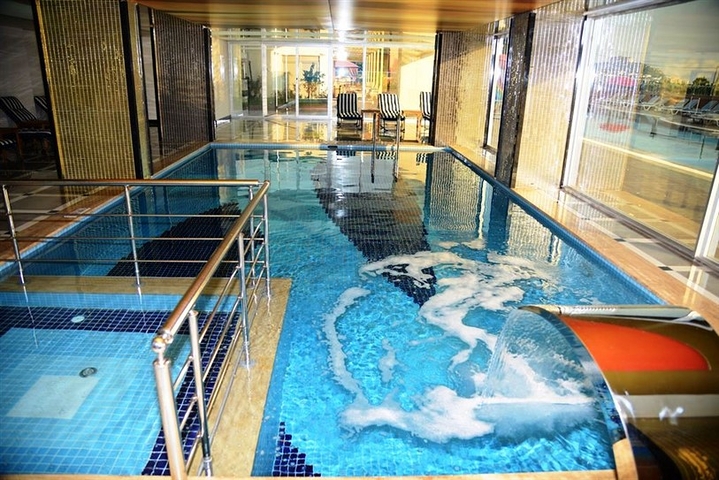 شقة في مجمع راقي في ماهموت لار - الانيا