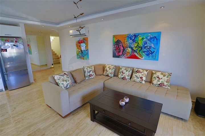 شقة بينتهاوس مطلة على البحر و الجبل في جيكجيلي - الانيا