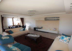 شقة خمسة غرف و مطبخ منفصل في جيكجيلي - الانيا