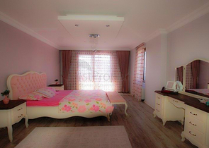 شقة خمسة غرف و مطبخ منفصل في جيكجيلي - الانيا