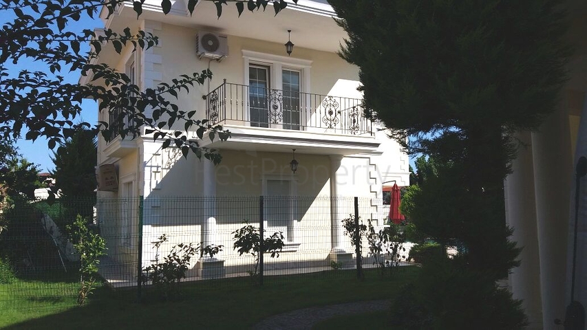 فيلا ثلاث غرف و صالة في كيمير