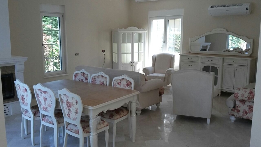 فيلا ثلاث غرف و صالة في كيمير