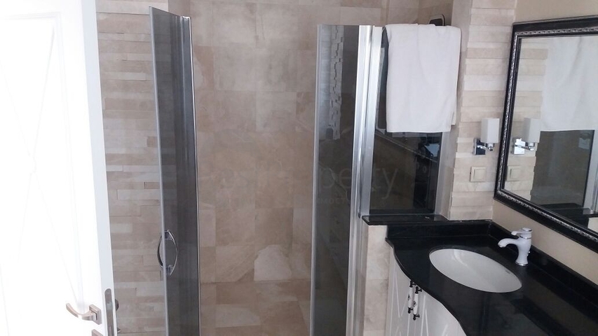 فيلا ثلاث غرف و صالة في كيمير