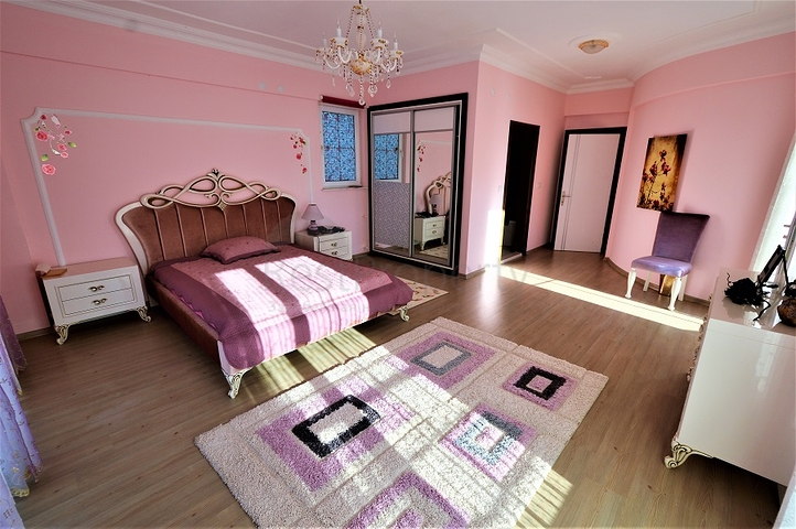 فيلا منفصلة 5 + 1 فى جوينوك