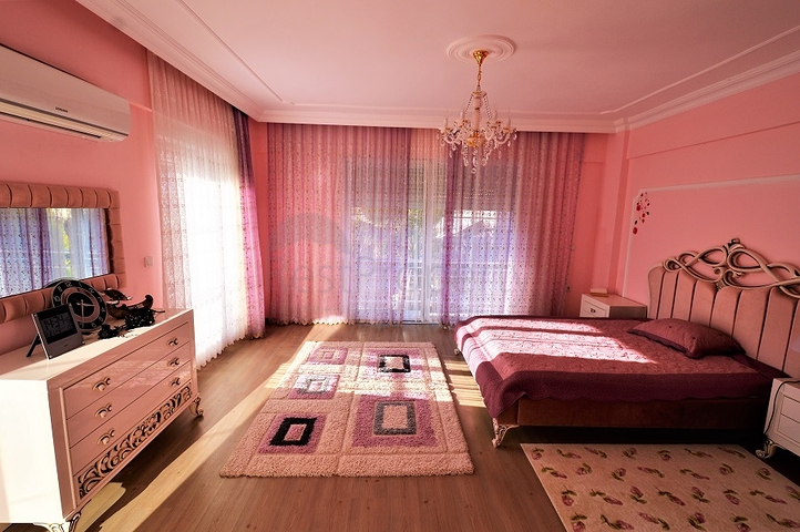 فيلا منفصلة 5 + 1 فى جوينوك