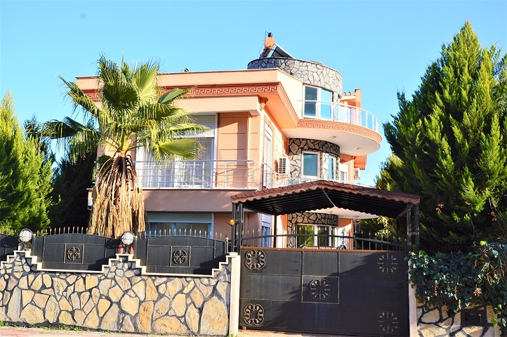 فيلا منفصلة 5 + 1 فى جوينوك