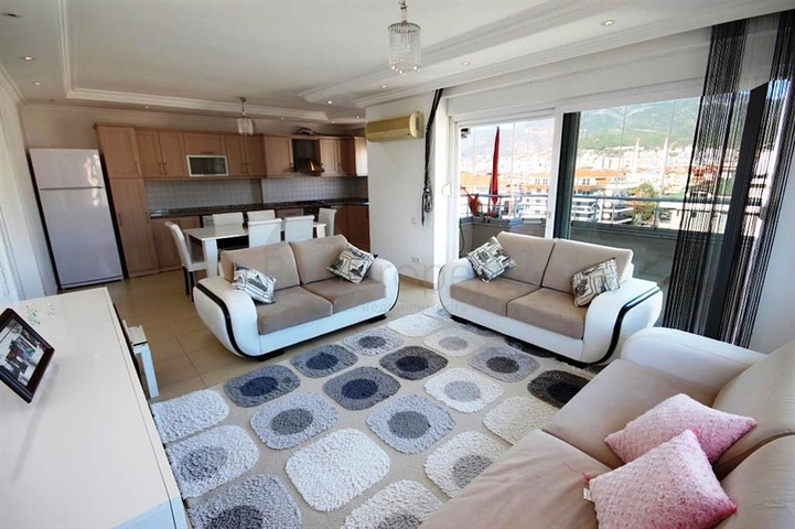 شقة مفروشة واسعة بسعر مميز في منطقة توسمور – ألانيا