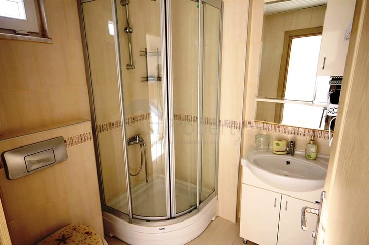 شقة مفروشة واسعة بسعر مميز في منطقة توسمور – ألانيا