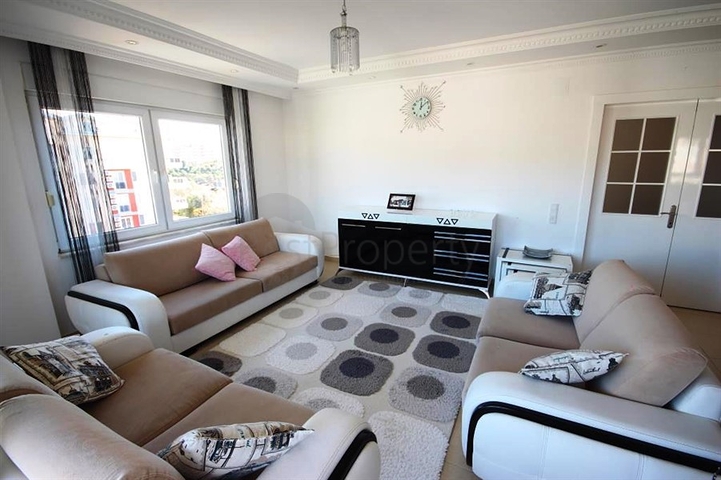 شقة مفروشة واسعة بسعر مميز في منطقة توسمور – ألانيا