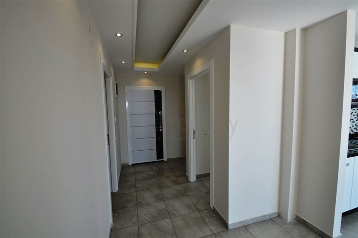 عرض خاص - شقة 2 غرفة نوم وصالة - مفروشة - في منطقة كاستل / الانيا 