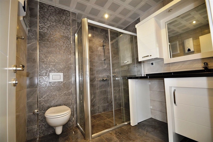 عرض خاص - شقة 2 غرفة نوم وصالة - مفروشة - في منطقة كاستل / الانيا 