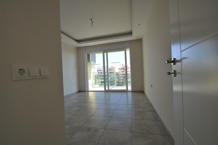 عرض خاص - شقة 2 غرفة نوم وصالة - مفروشة - في منطقة كاستل / الانيا 