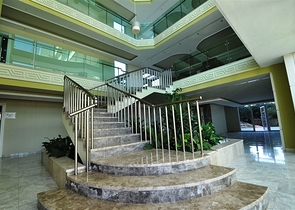 عرض خاص - شقة 2 غرفة نوم وصالة - مفروشة - في منطقة كاستل / الانيا 