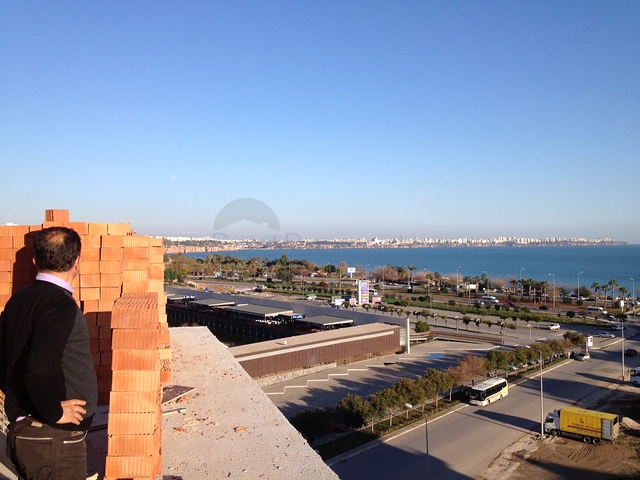 عقارات تجارية في قلب كونيالتي أنطاليا