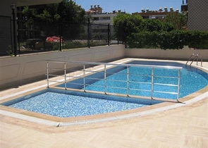 شقة بتخطيط 2+1 مفروشة في منطقة أوبا – ألانيا