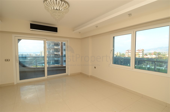 شقة بإطلالات جبلية ساحرة في منطقة محمود لار – ألانيا