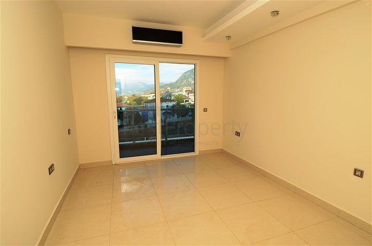 شقة بإطلالات جبلية ساحرة في منطقة محمود لار – ألانيا