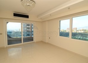 شقة بإطلالات جبلية ساحرة في منطقة محمود لار – ألانيا