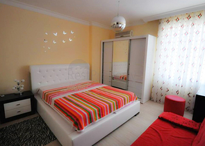 شقة مؤثثة بالكامل وبمساحة واسعة في منطقة توسمور - ألانيا