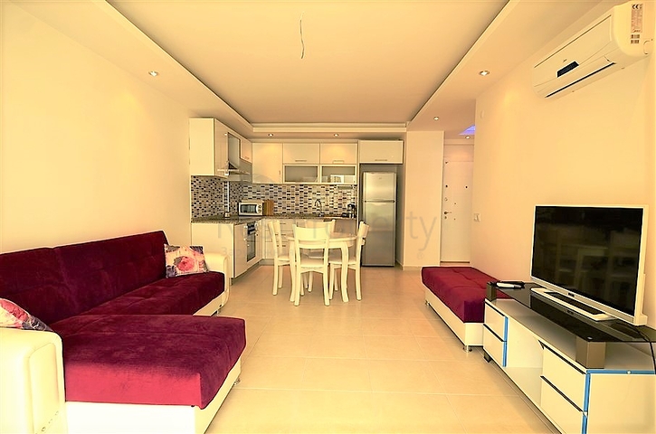 شقة غرفة وصالة ضمن مجمع سكني يضم كافة الخدمات في افسلار / الانيا 