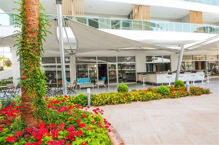 شقة غرفة وصالة ضمن مجمع سكني يضم كافة الخدمات في افسلار / الانيا 