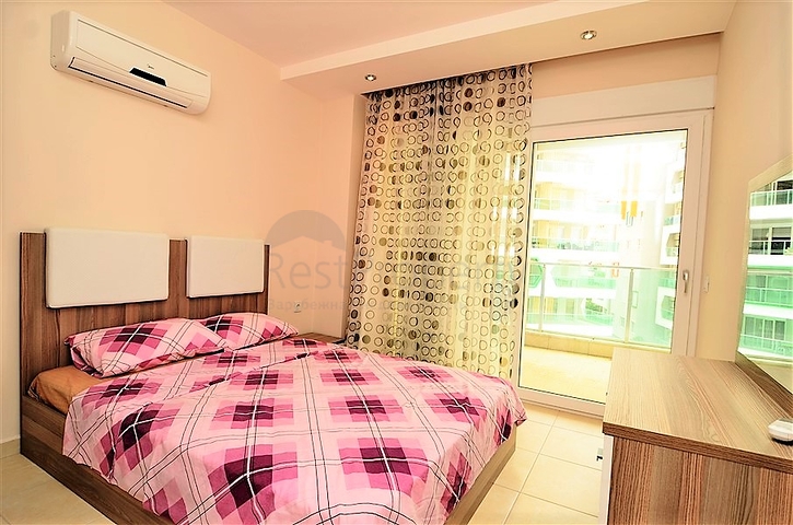 شقة غرفة وصالة ضمن مجمع سكني يضم كافة الخدمات في افسلار / الانيا 