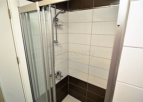 شقة غرفة وصالة ضمن مجمع سكني يضم كافة الخدمات في افسلار / الانيا 