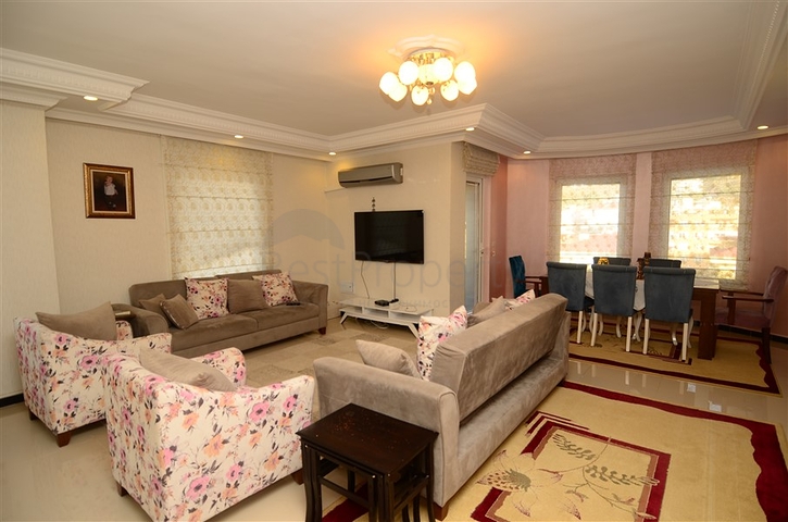 شقق في مركز الانيا