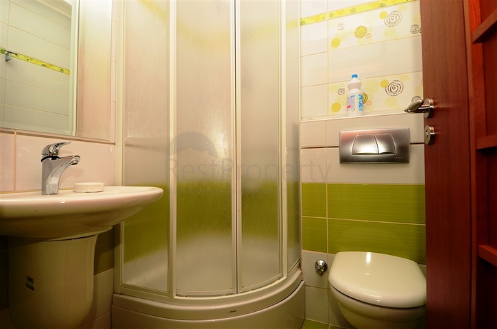 شقة للبيع ضمن أحد أرقى المجمعات في قلب ألانيا