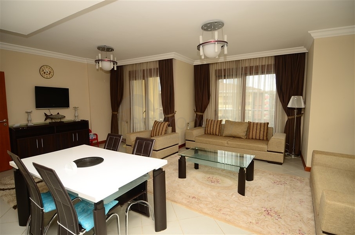 شقة للبيع ضمن أحد أرقى المجمعات في قلب ألانيا