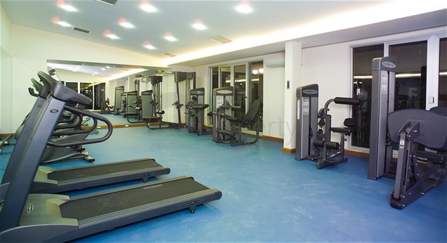 شقة للبيع ضمن أحد أرقى المجمعات في قلب ألانيا