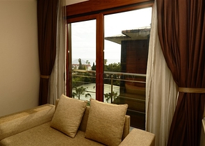 شقة للبيع ضمن أحد أرقى المجمعات في قلب ألانيا