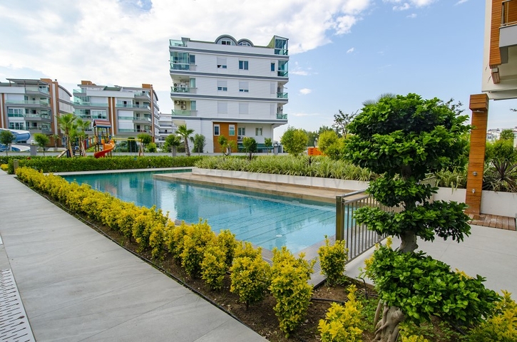 شقق في كونيالتي - انطاليا