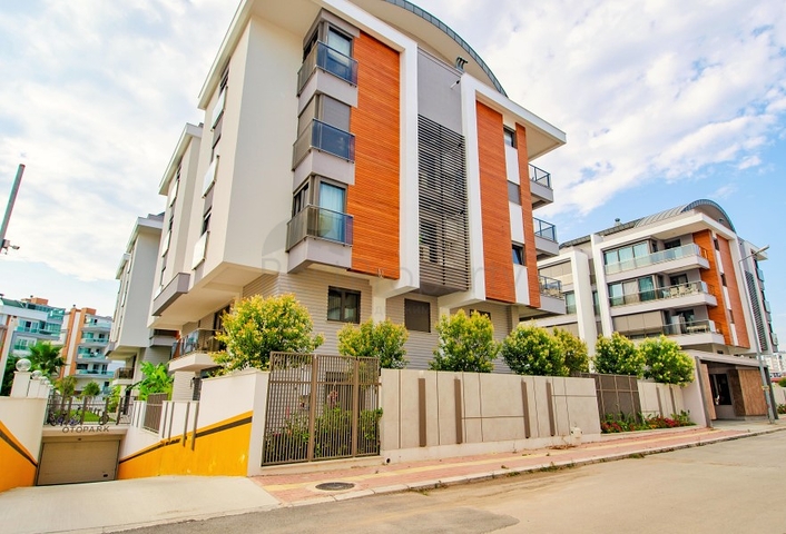 شقق في كونيالتي - انطاليا